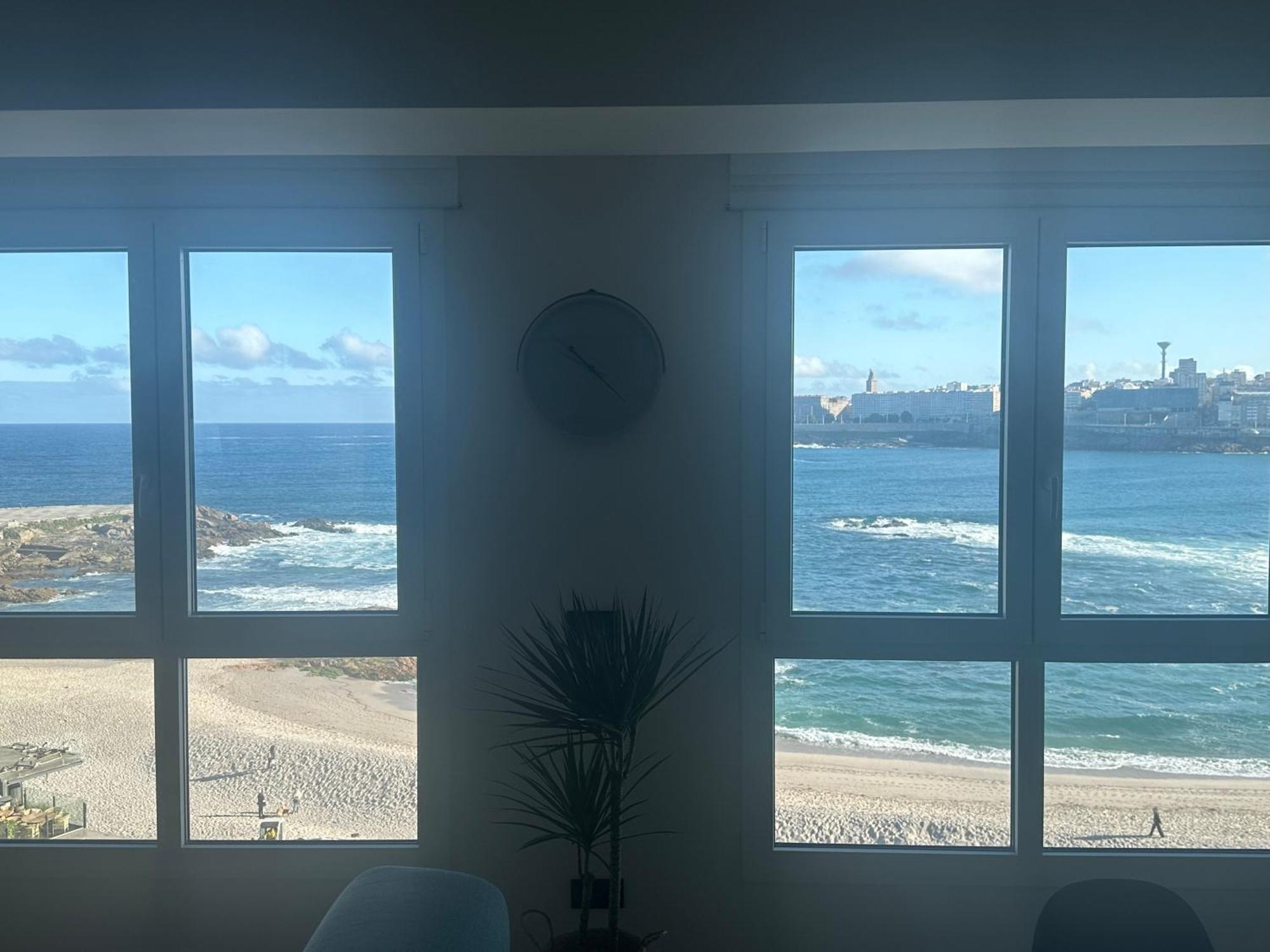 Piso Con Vistas A La Playa De Riazor Lägenhet A Coruña Exteriör bild