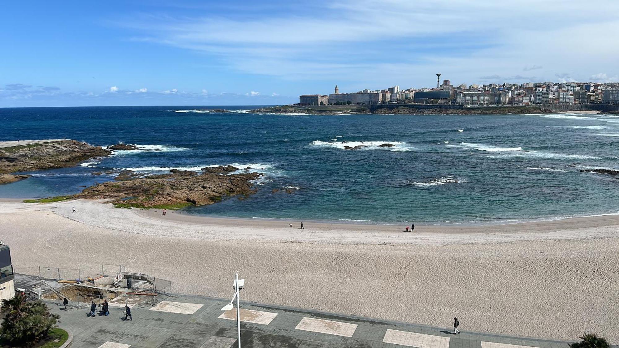 Piso Con Vistas A La Playa De Riazor Lägenhet A Coruña Exteriör bild